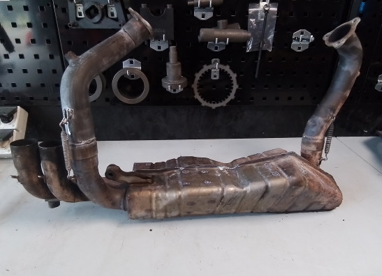 Uitlaat Aprilia RST 1000 Futura