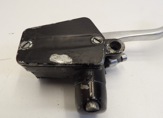 Front brake master cylinder  Yamaha V max