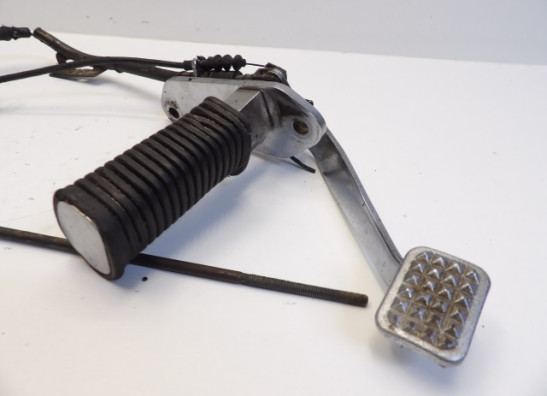 Fussrastetrager vorne rechts Suzuki LS 650