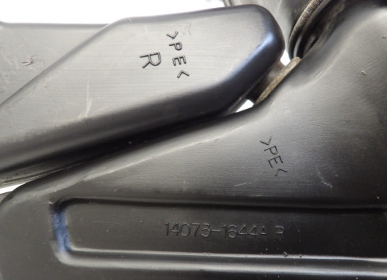 Rechter luchtbuis Kawasaki ZX 7 R