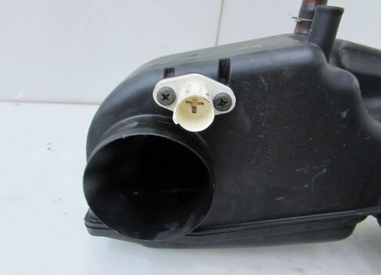 Air cleaner case Suzuki Burgman 400