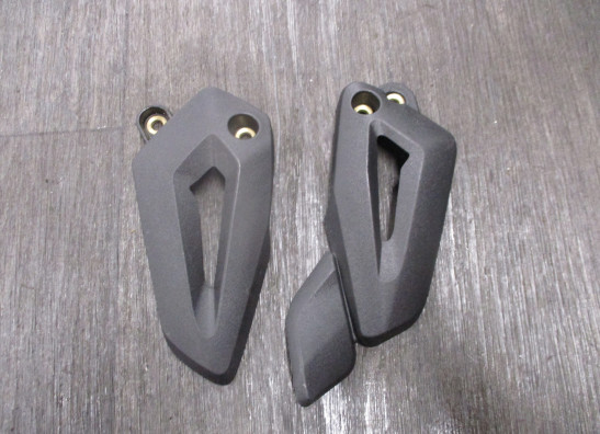 Main step holder Triumph Tiger 800 xc