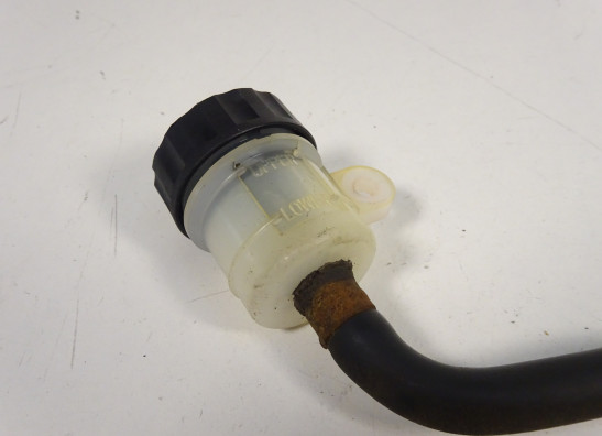 Rempomp achter Triumph Tiger 800