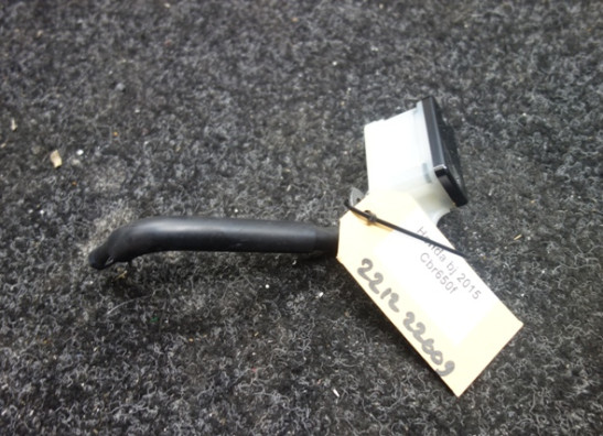 Rempomp achter Honda CBR 650 F