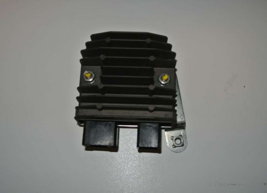 Regulator rectifier  Honda CBF 1000