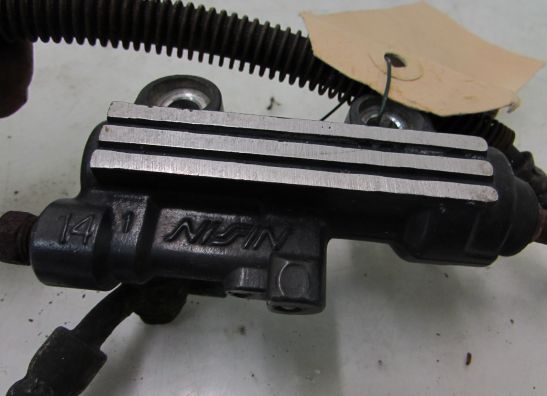 Rempomp achter Kawasaki GPZ 1000