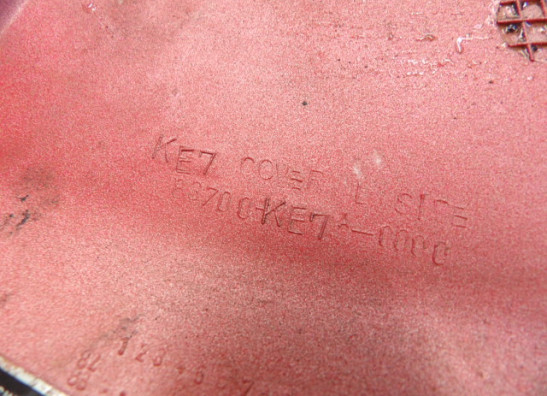 Seitenverkleidung links klein Honda VF 500 