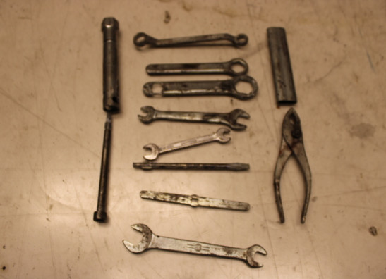 Bordwerkzeug Honda Deauville 650 - 700