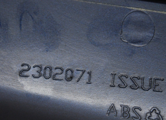 Cowl left rear Triumph Sprint GT 1050