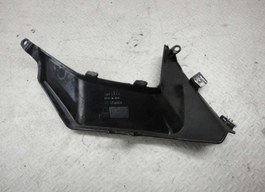 Linker zijkuip klein Aprilia Shiver 750