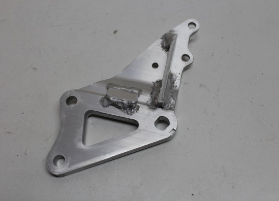 Main step holder right Suzuki GSX R 750 RK
