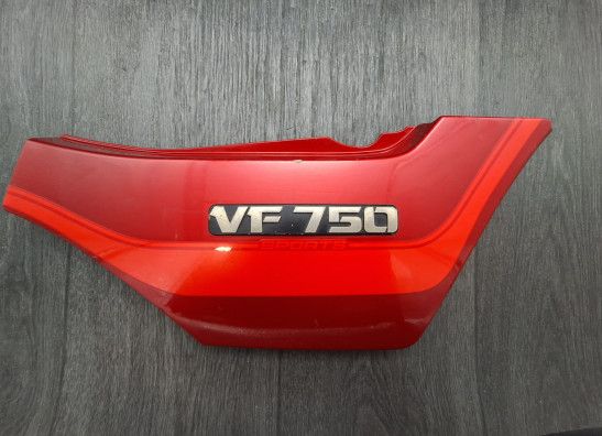 Rechter zijkuip klein Honda VF 700  750 S Sabre