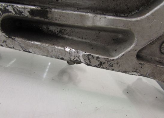 Fussrastetrager vorne links Honda CBF 600