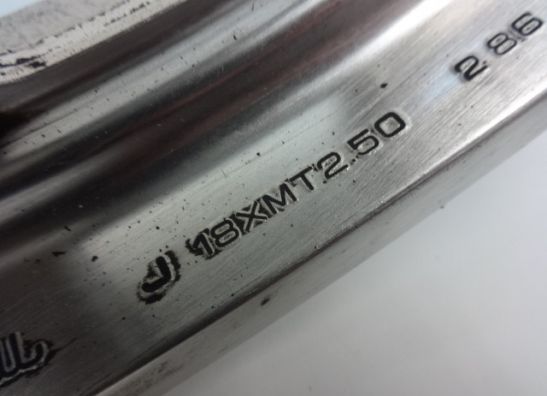 Achtervelg Honda XBR 500