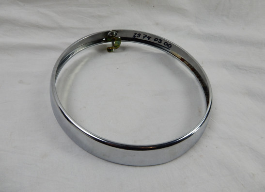 Koplampomlijsting Moto Guzzi California 2