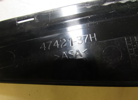 Seitenverkleidung rechts klein Suzuki GSX R 750