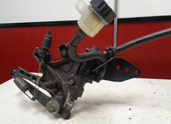 Rempomp achter Kawasaki ZX 10 R