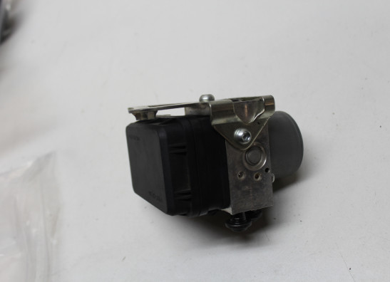 ABS pomp Yamaha Tracer 900