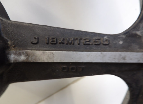 Voorvelg Honda VF 700  750 C Magna