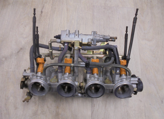 Gasklephuis Yamaha FZ6