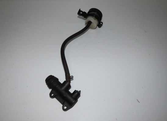 Rempomp achter Moto Guzzi Norge