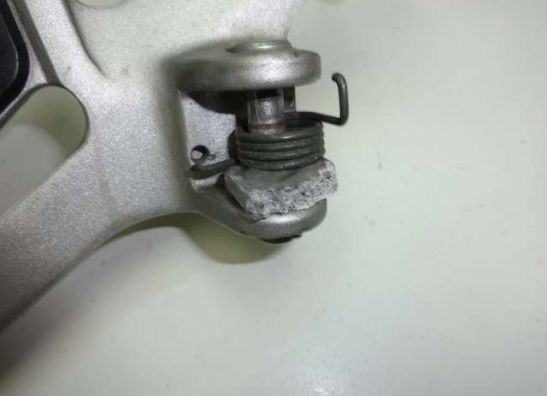 Fussrastetrager vorne rechts Honda CB 600 F