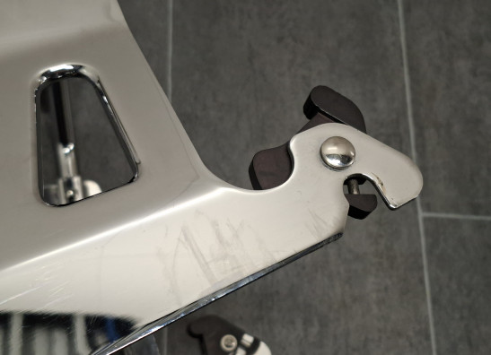 Rugsteun sissybar Harley Davidson FXSB Breakout