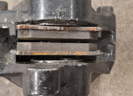 Brake caliper right front Yamaha YX 600 Radian