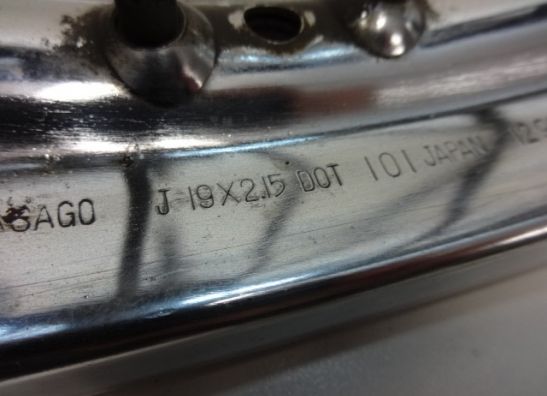 Voorvelg Suzuki LS 650