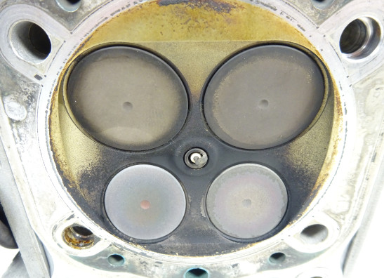 Cilinderkop Ducati 749  999