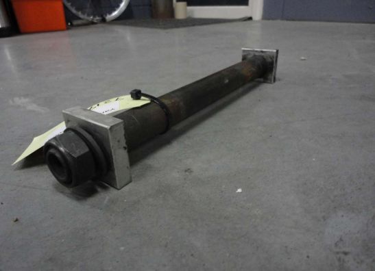 Rear axle Yamaha YZF R1