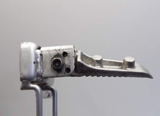 Pillion step left  Suzuki GSF 600 650 Bandit 