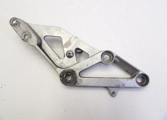 Fussrastetrager vorne rechts Suzuki GSX R 750