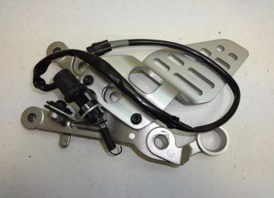 Main step holder right Yamaha YZF R6