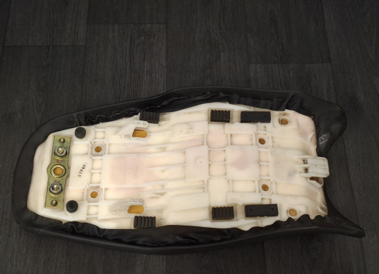 Zadel Suzuki GSF 600 650 Bandit 