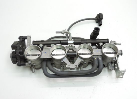 Gasklephuis Suzuki GSR 750