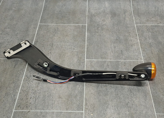 Linker achterkant Harley Davidson FXBB Street Bob