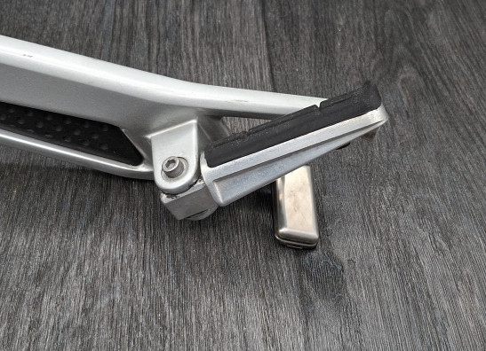 Main step holder left Yamaha FJR 1300