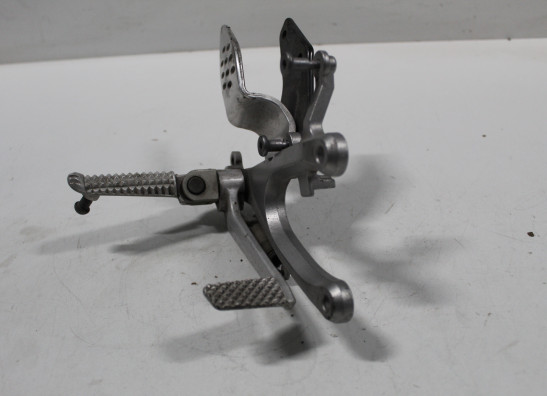 Fussrastetrager vorne rechts Yamaha YZF R1