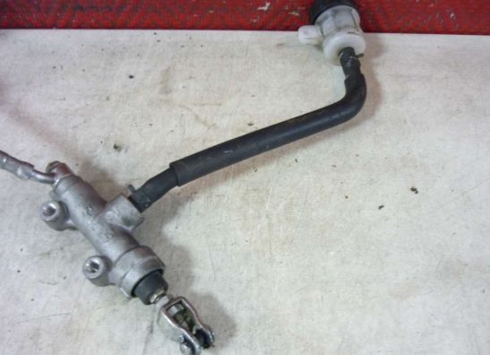 Rempomp achter Kawasaki Z 1000