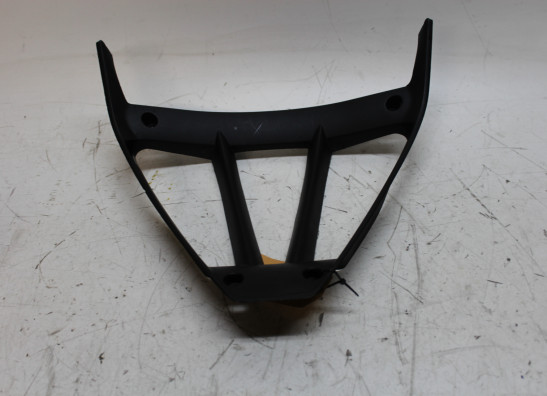 Cowl V shape under Yamaha YZF R1