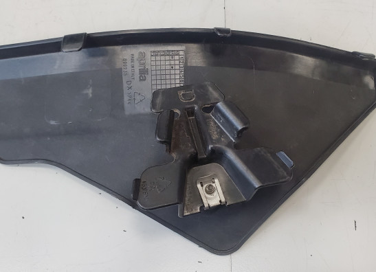 Cowl left small Aprilia Dorsoduro 1200