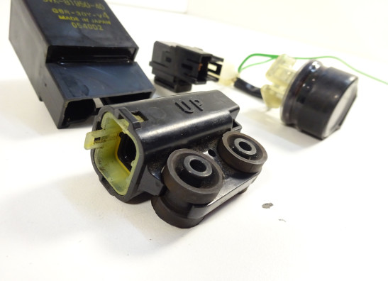 Relais unit Yamaha FZ8