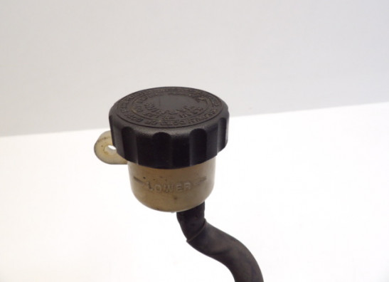 Rempomp achter Yamaha YZF 750