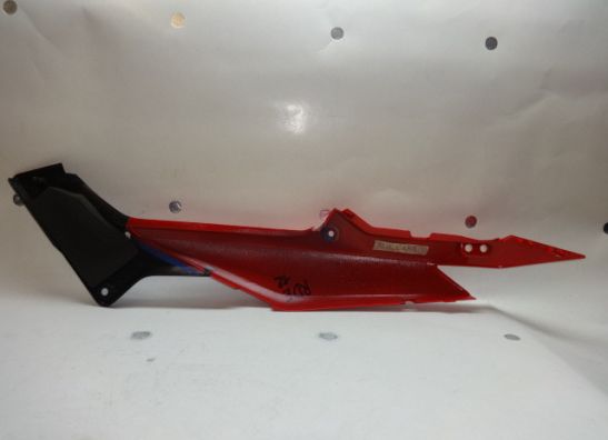 Rechter achterkant Honda CBR 125 R