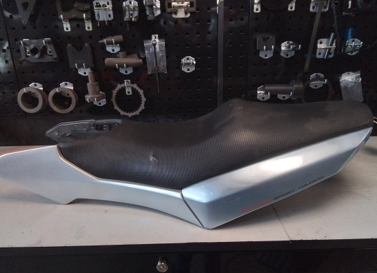 Zadel Aprilia RST 1000 Futura