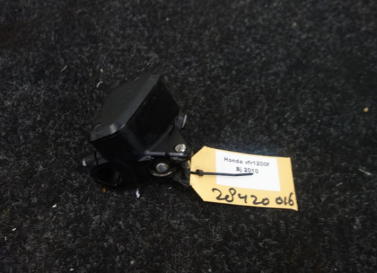 Bremszylinder vorne Honda VFR 1200