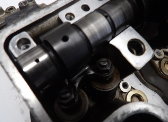 Cylinder head Honda VF 700  750 C Magna