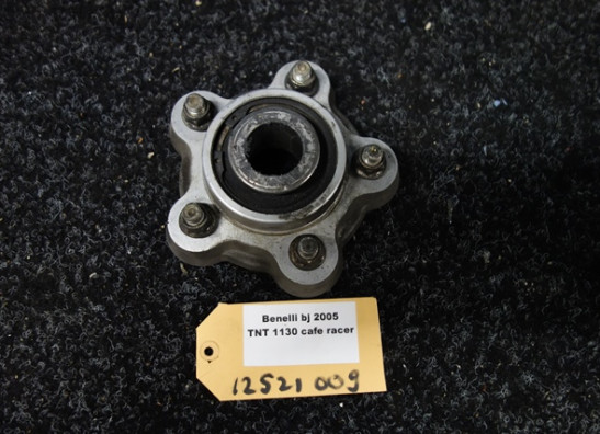 Driven flange Benelli TNT 1130 cafe racer