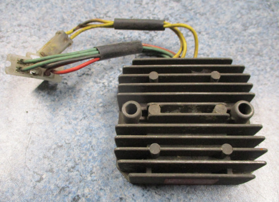 Spanningsregelaar Honda VF 700  750 F